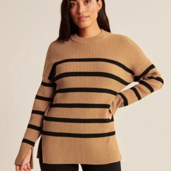 Abercrombie & Fitch Sweaters - Abercrombie & Fitch Tan and Black Striped Sweater